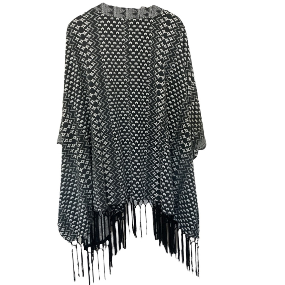 Avenue Black & White Geometric Print Kimono Cardigan with fringe hem Size 22/24 - Picture 3 of 11